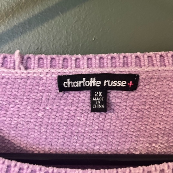 Charlotte Russe Cropped Sweater - Picture 2 of 4